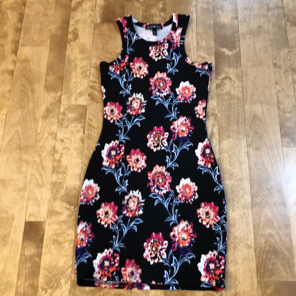 Women’s size S floral casual dress